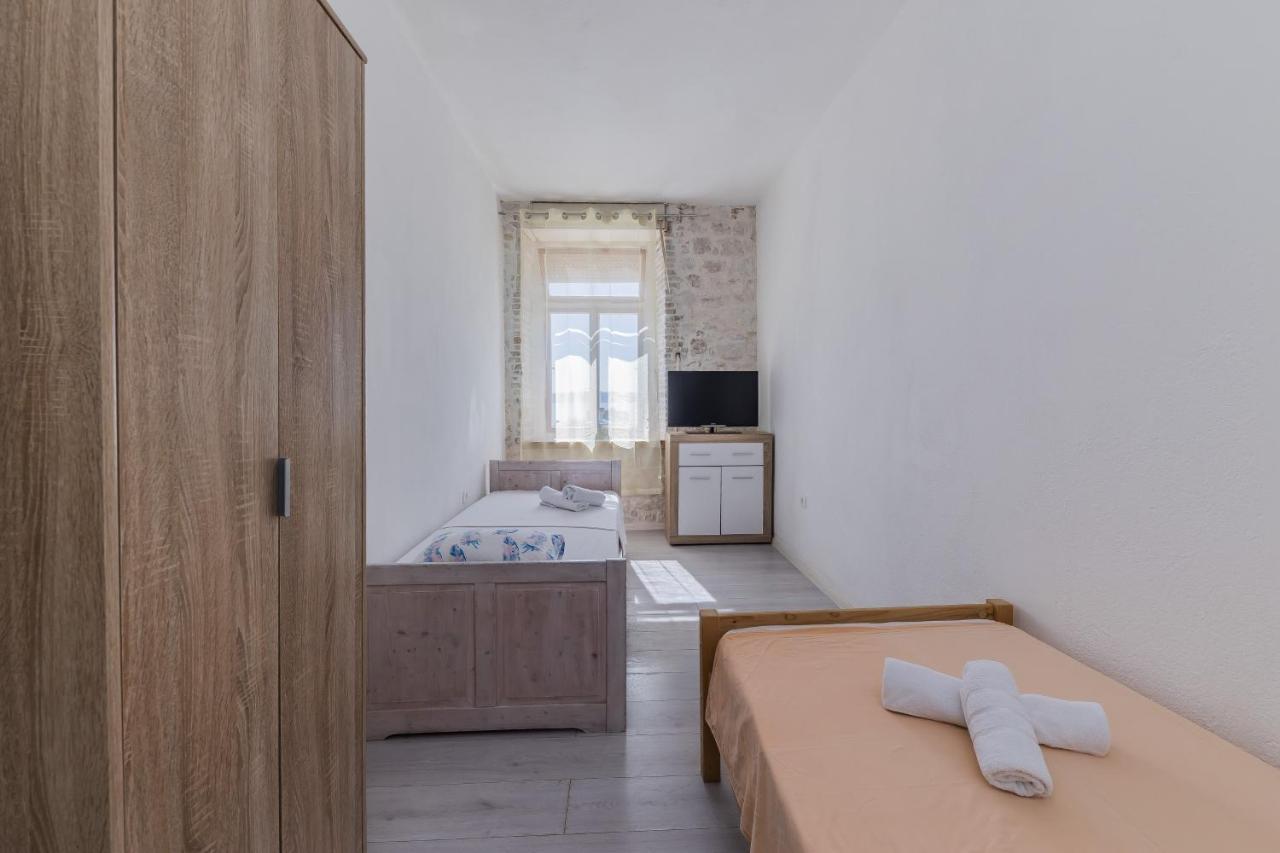 Seafront Apartments Karlo Kaštela Buitenkant foto